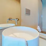 Гостевой дом Hybrid Icon Gallery 4*